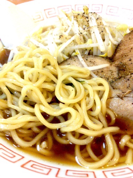 天津 中華そば スクエアな麺