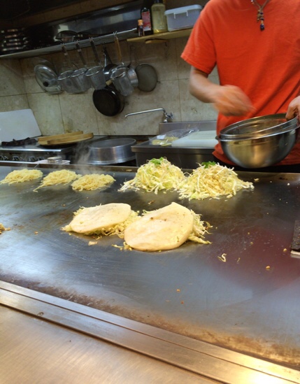 ケンタウロス お好み焼き途中