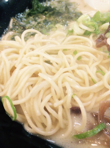 らーめんぶぅ ラーメンの麺