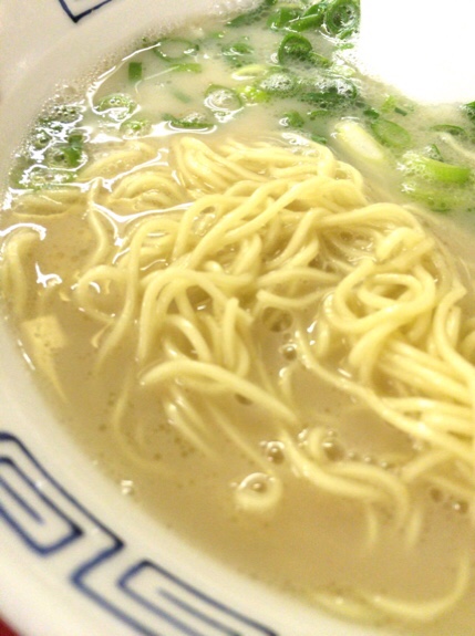 長浜一番仏壇通り ラーメンの麺