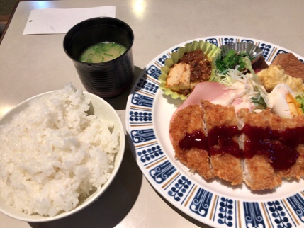 まつなが屋のカツ定食