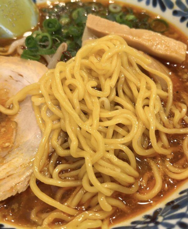情熱の雫 麺