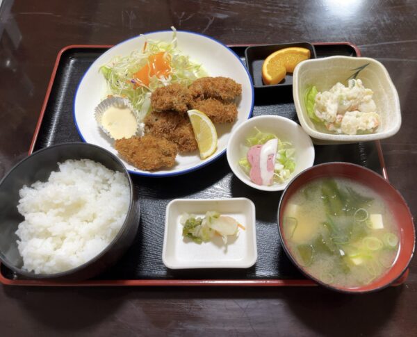 千代 カキフライ定食
