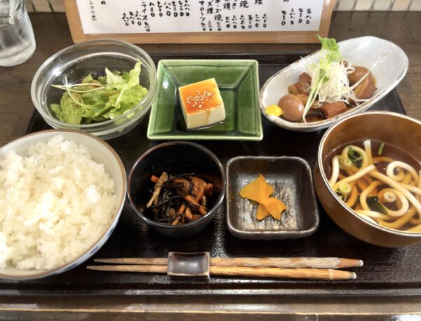 キセキ トントロ角煮定食