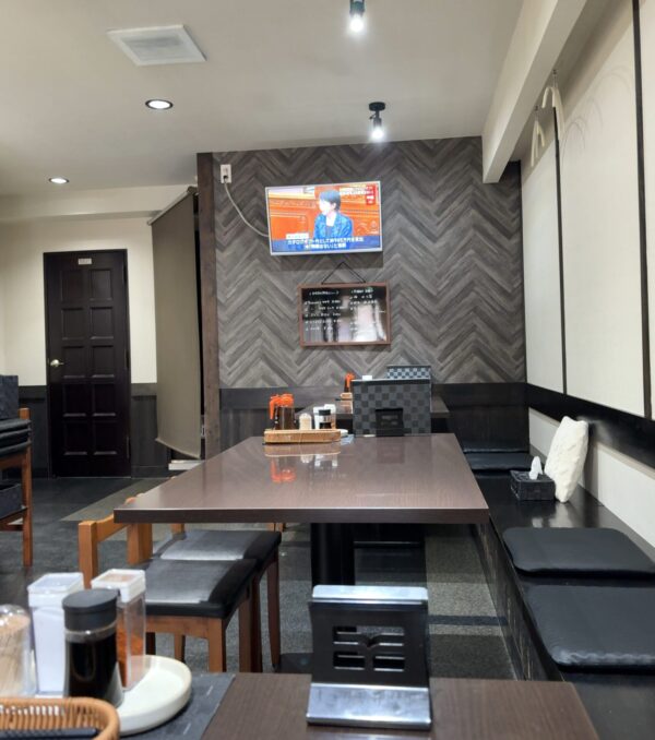 清水屋 店内