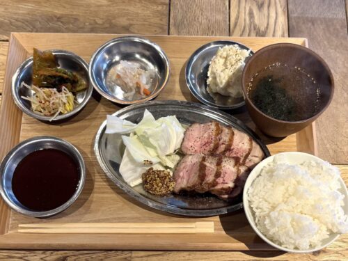 ひまわり 豚テキ定食